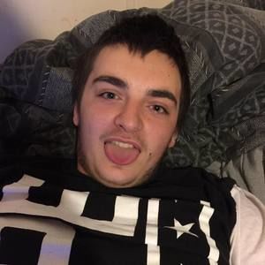 Meet your Posher, Tyler